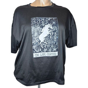 Women's Unbranded The Last Unicorn Short Sleeve Tee 5X Black White